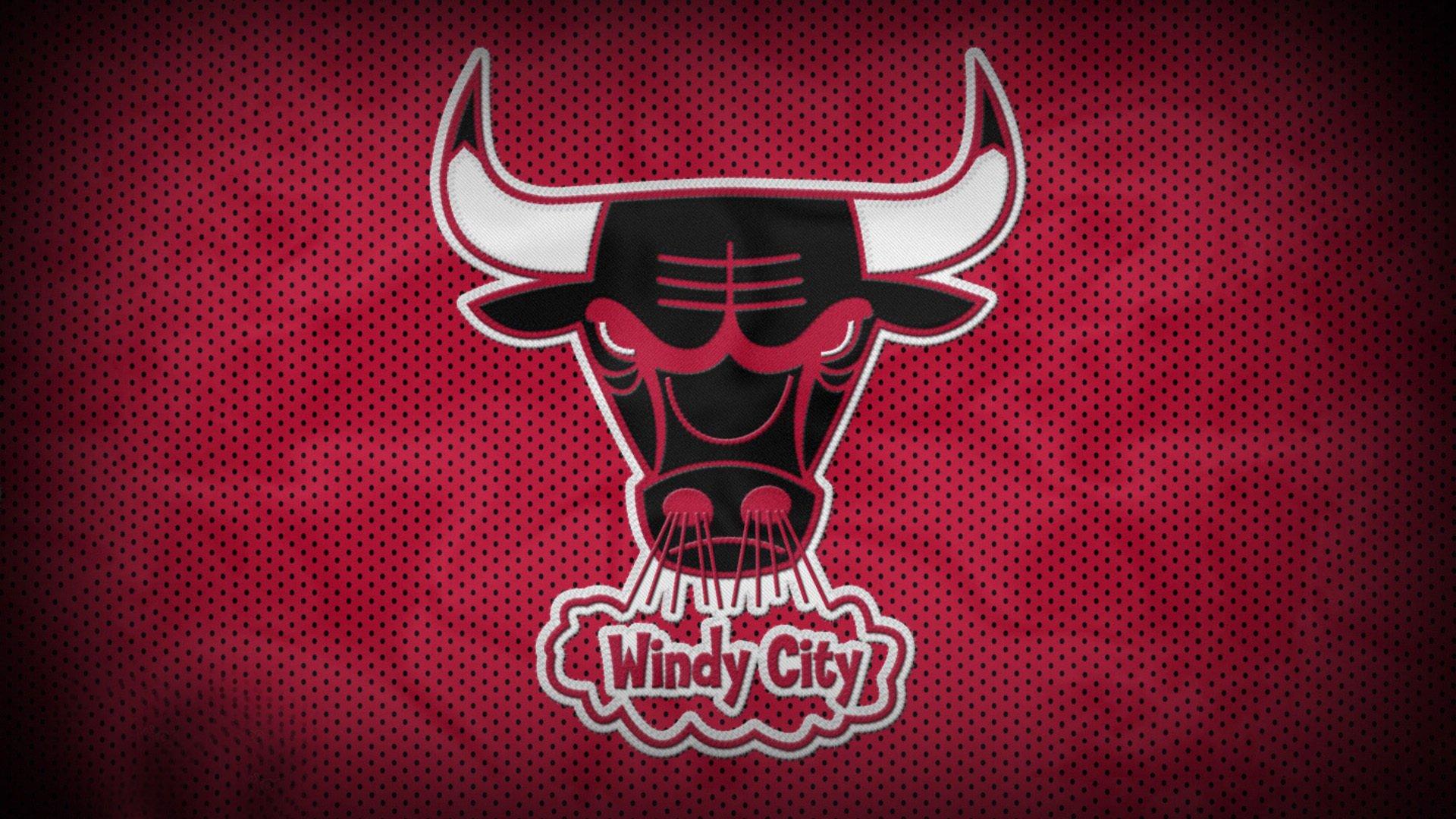 英超教练巅峰对决，内维尔盛赞瓜迪奥拉与埃梅里为联赛双璧