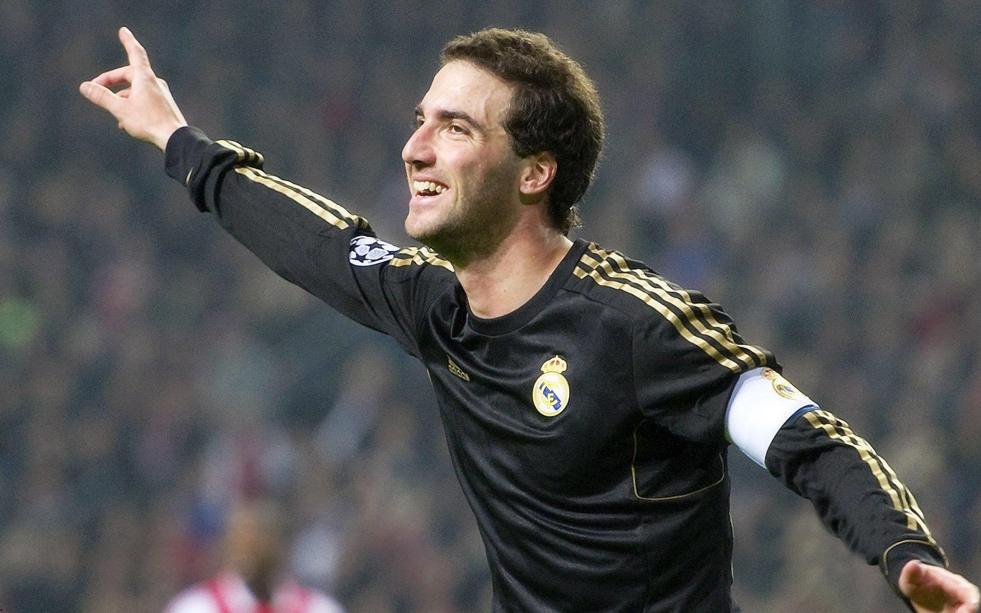 迈阿密国际调整锋线布局，提前结束奥万多租借合约